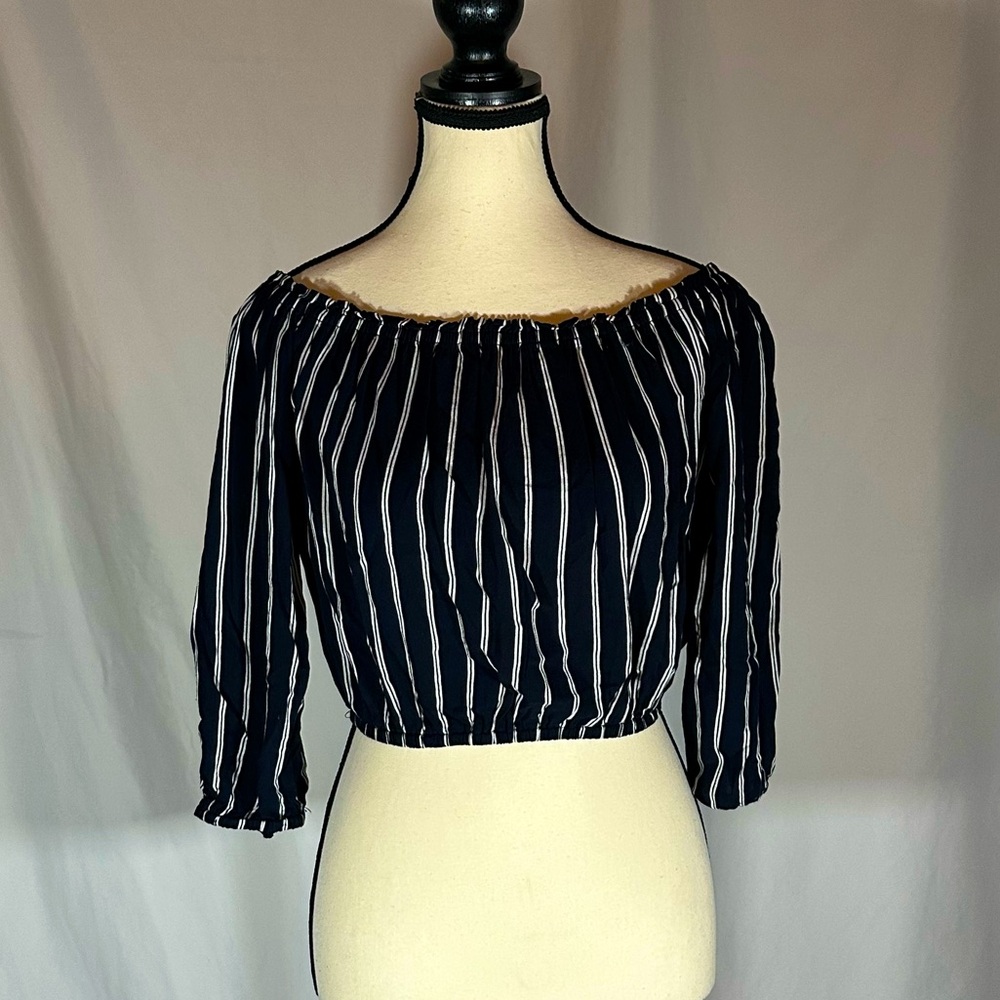 BRANDY MELVILLE Off The Shoulder 2/4 Sleeve Striped Women’s Top One Size EUC